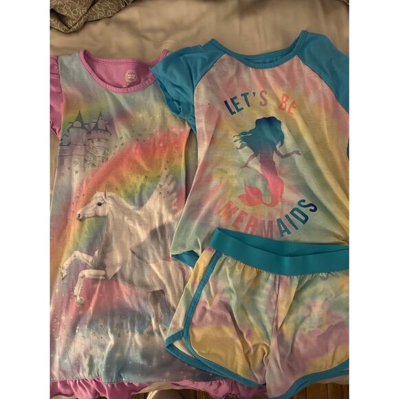 Wonder Nation unicorn nightgown and mermaid Pajama bundle size 7/8 - Picture 2 of 4